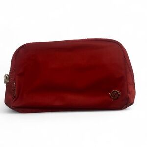 RARE Lululemon Belt Bag In The Color Mulled Wine 🍷